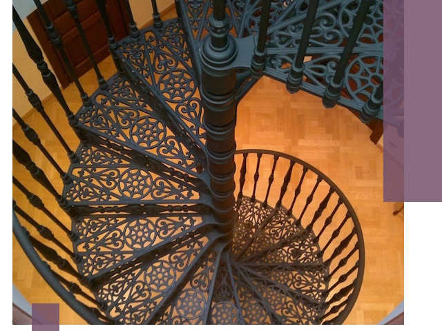 Винтовые лестницы под ключ в Октябрьском: производство и монтаж