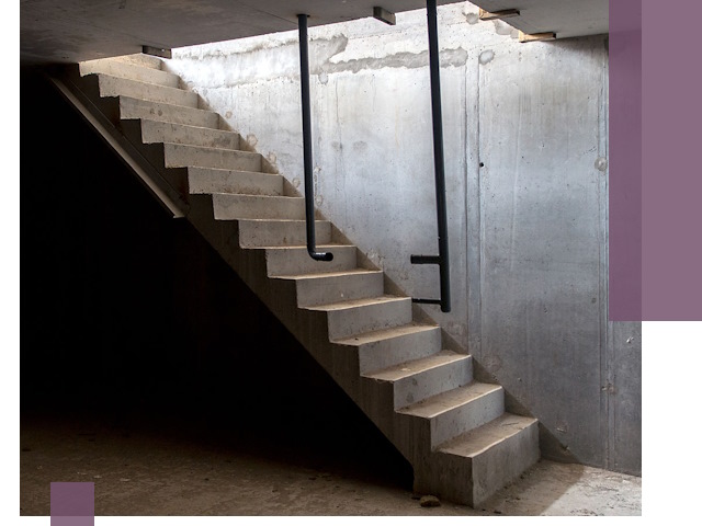Изготовление и монтаж лестниц в подвале в Октябрьском