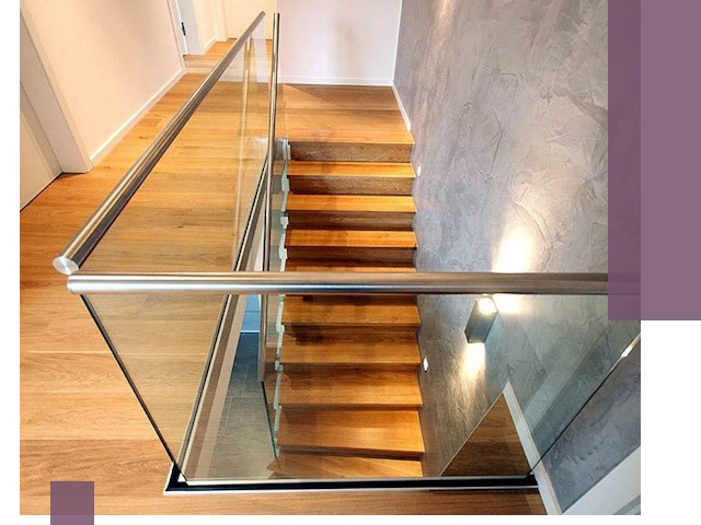 Перила для лестницы в доме — изготовление и монтаж в Октябрьском