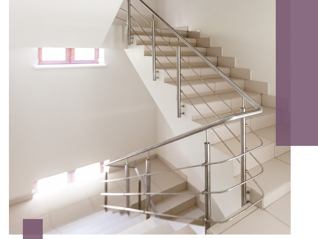 Установка и замена перил в подъезде в Октябрьском