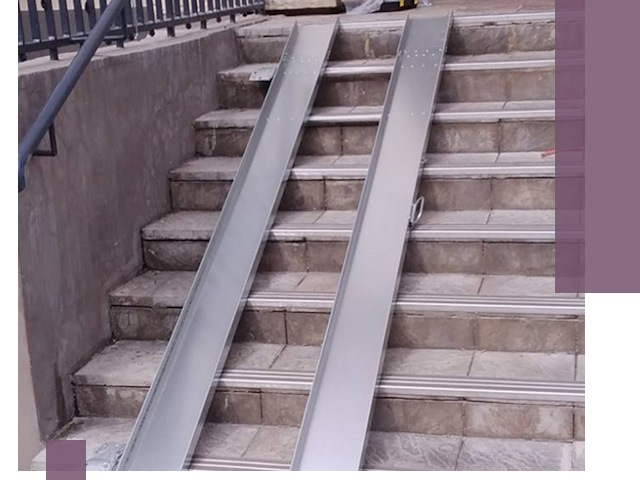 Демонтаж откидных пандусов профессионально в Октябрьском