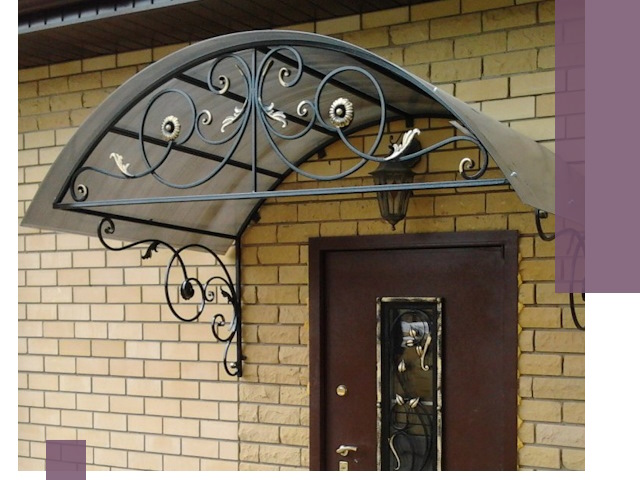 Изготовление козырьков из металла под ключ в Октябрьском