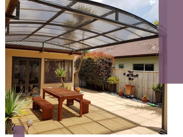 Навесы во двор под ключ в Октябрьском — изготовление и монтаж