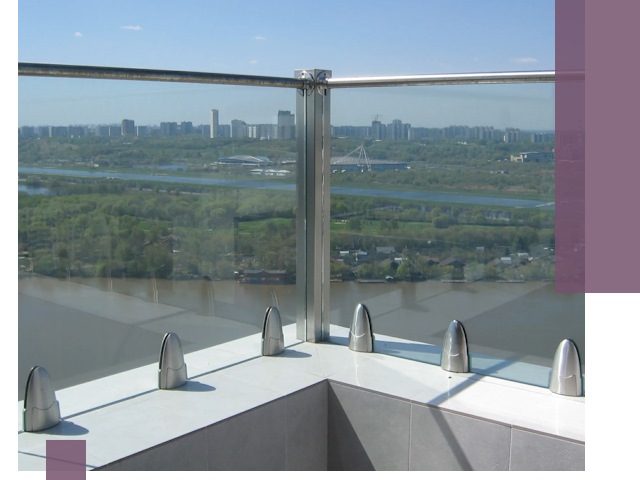 Стеклянные парапеты премиум класса в Октябрьском для домов и бизнесов