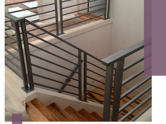 Изготовление поручней из металла и дерева в Октябрьском